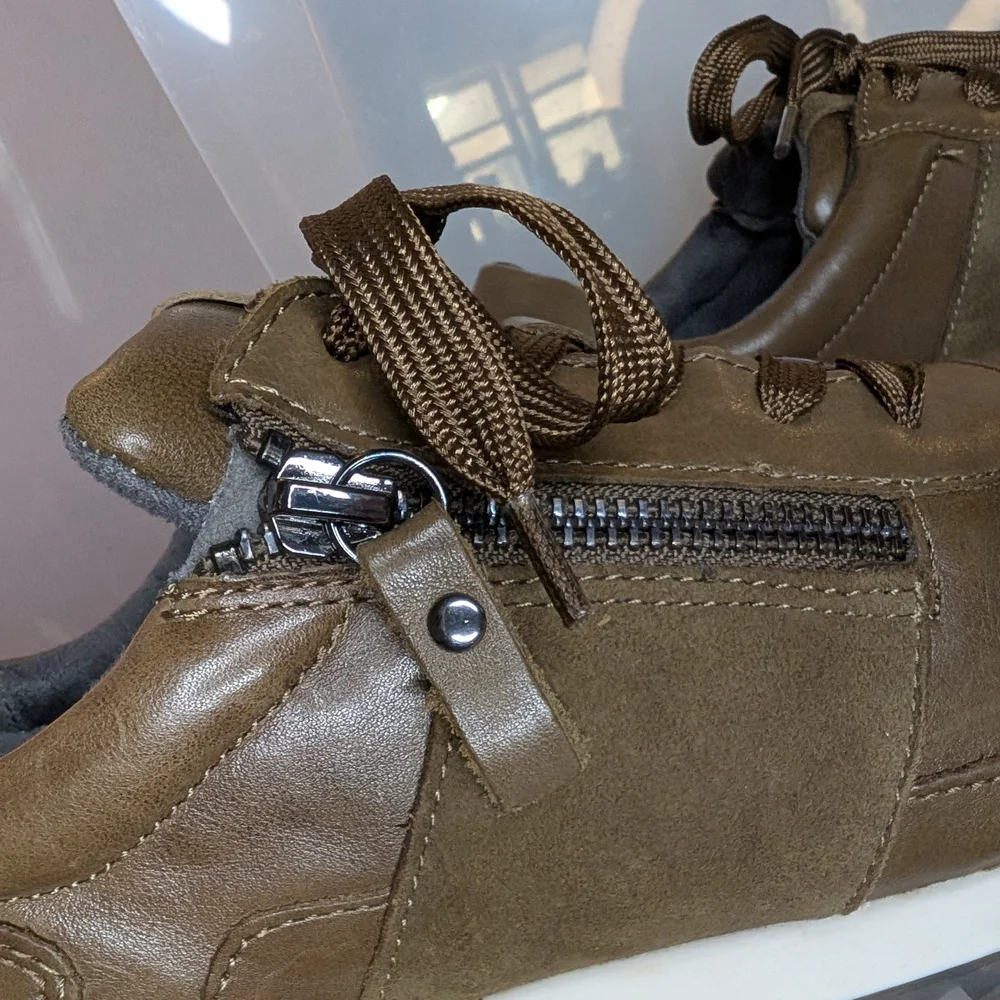 Men's‎ Brown Leather Sneakers